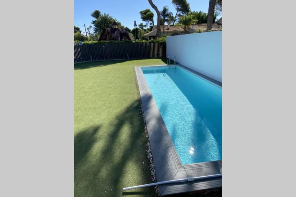 גראו דה קסטיון Modern Villa With Private Pool/ 400M To The Beach מראה חיצוני תמונה