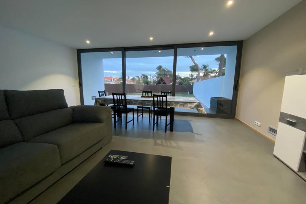 גראו דה קסטיון Modern Villa With Private Pool/ 400M To The Beach מראה חיצוני תמונה